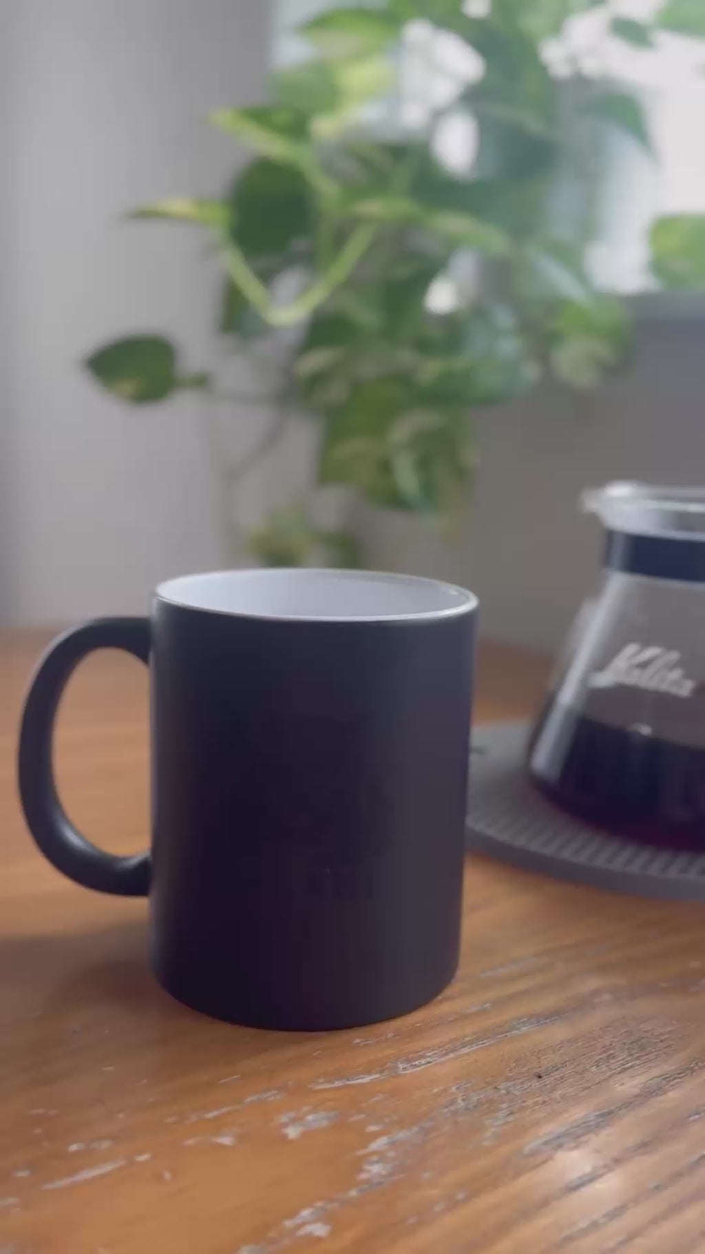 Ishigaki Cafe Original Black Mug – 350ml Color Changing